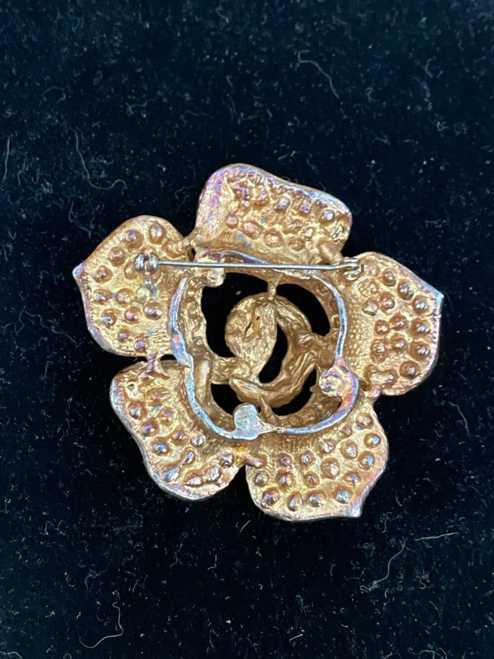 Vintage Style Gold Tone Rhinestone Flower Brooch – Sparkling Camellia Design